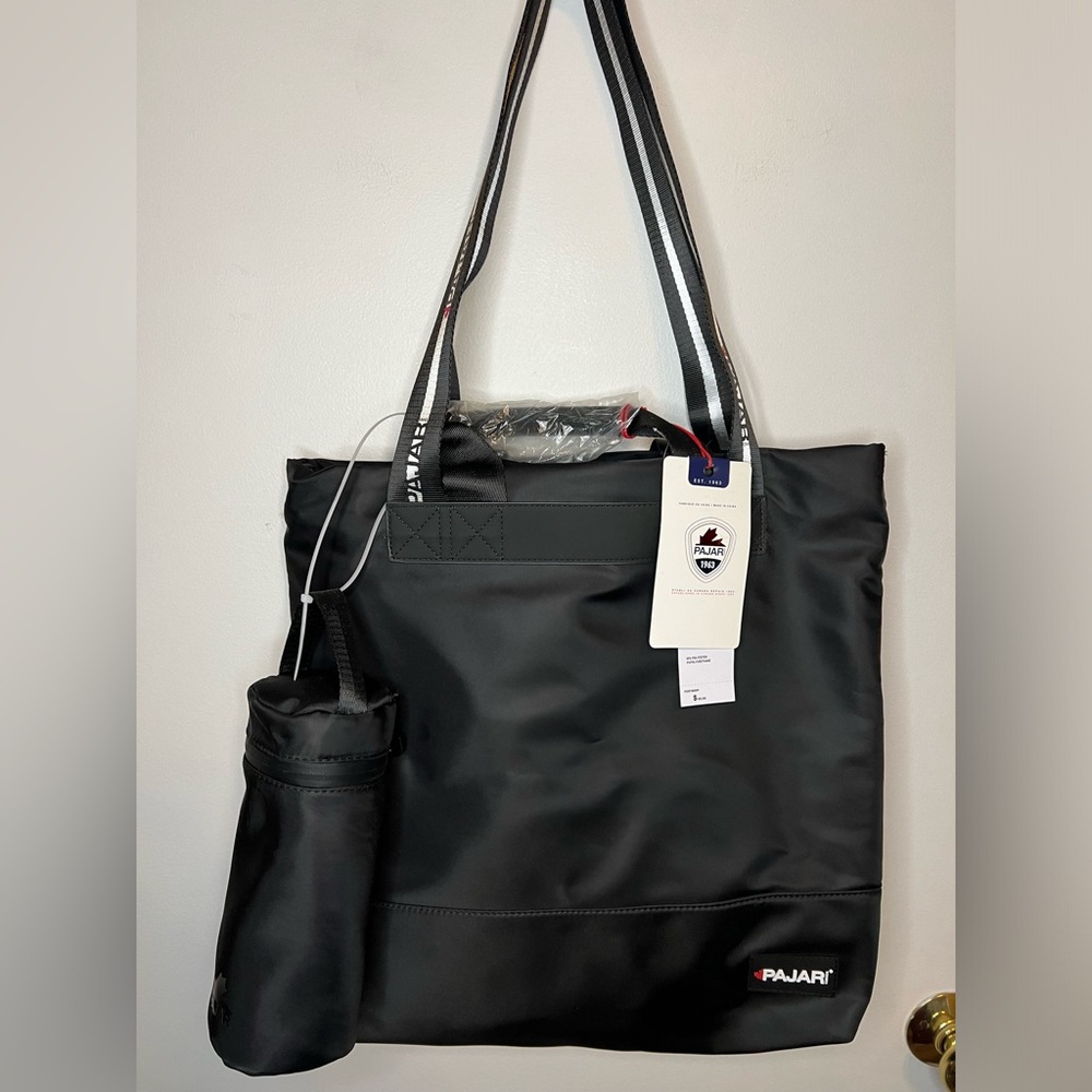 PAJAR tote bag w/ storage pouch NWT